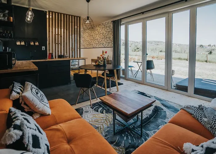 Halacs Homes Boutique Cabins, Unique Villa Balatonalmadi